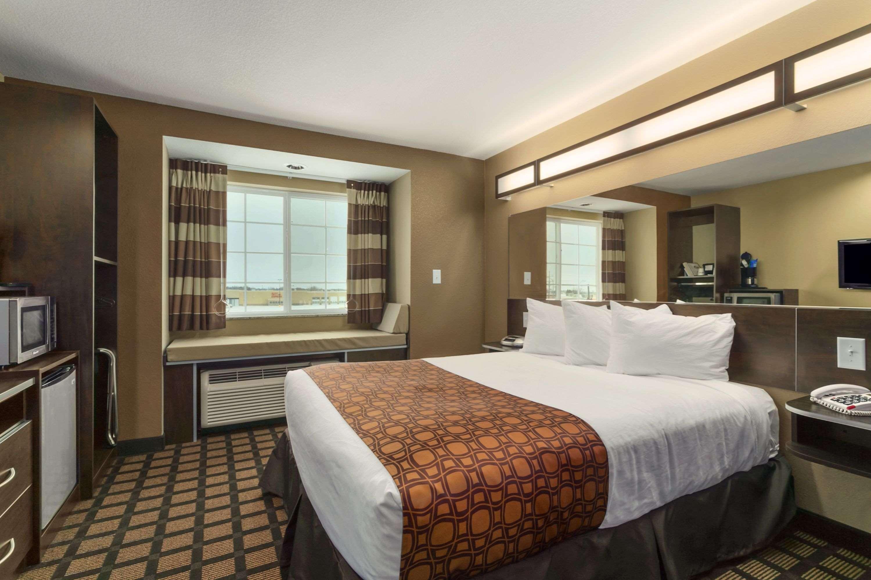 Hotel Microtel & By Wyndham